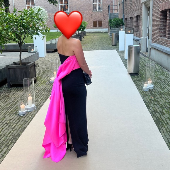 SOLACE LONDON GOWN - Picture 5 of 7